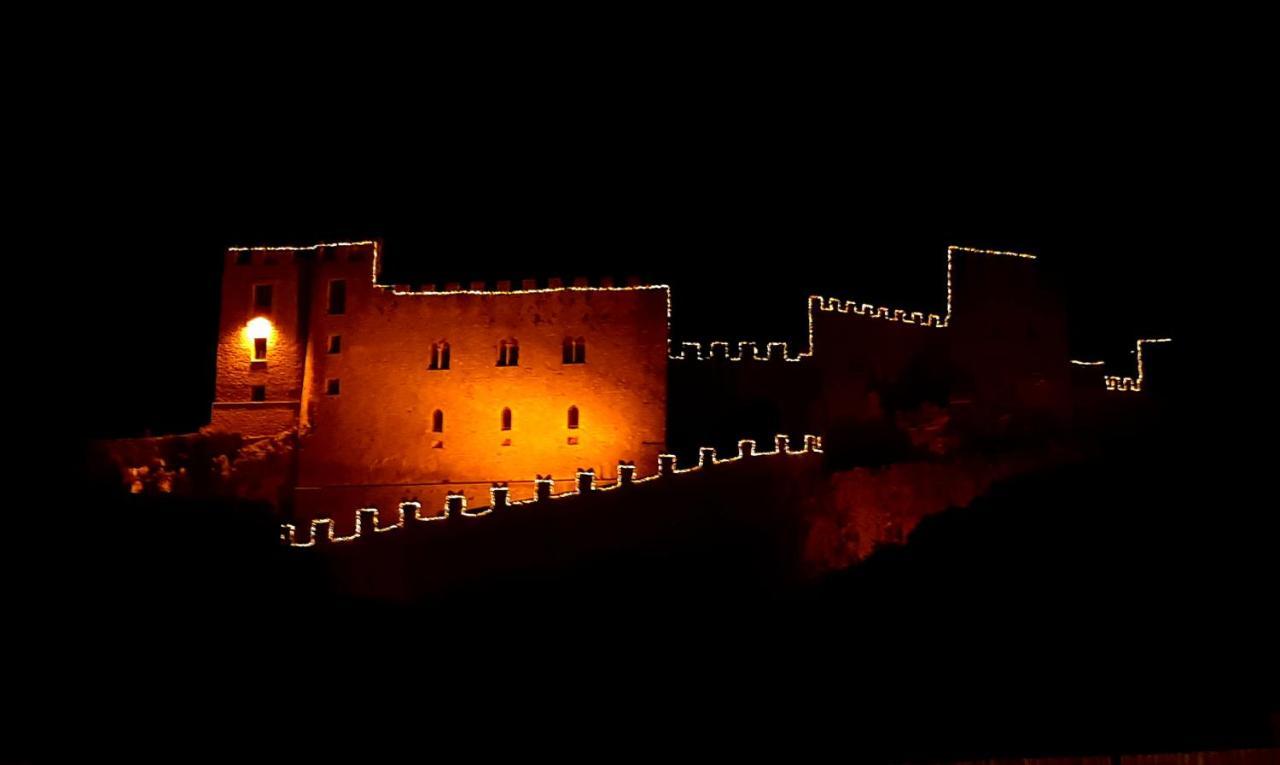 Villetta In Centro Storico Caccamo Exteriör bild
