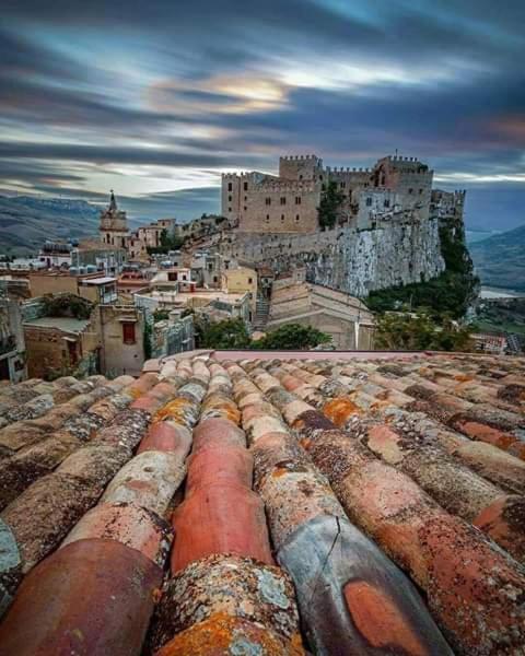 Villetta In Centro Storico Caccamo Exteriör bild